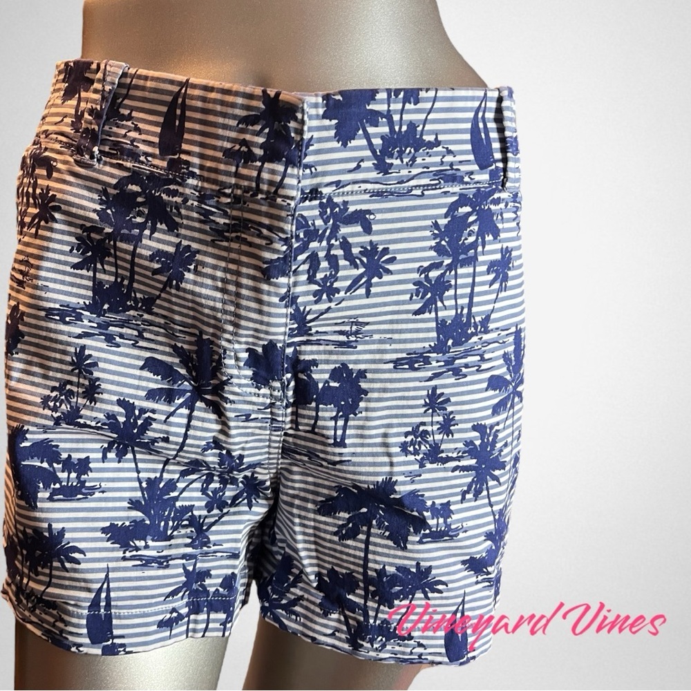 Vineyard Vines Island Scene Deep Bay Striped Shorts Size 12 Retro Style Print - Picture 2 of 10